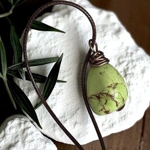 5 For $25💫Marbled Sea Green Stone Pendant